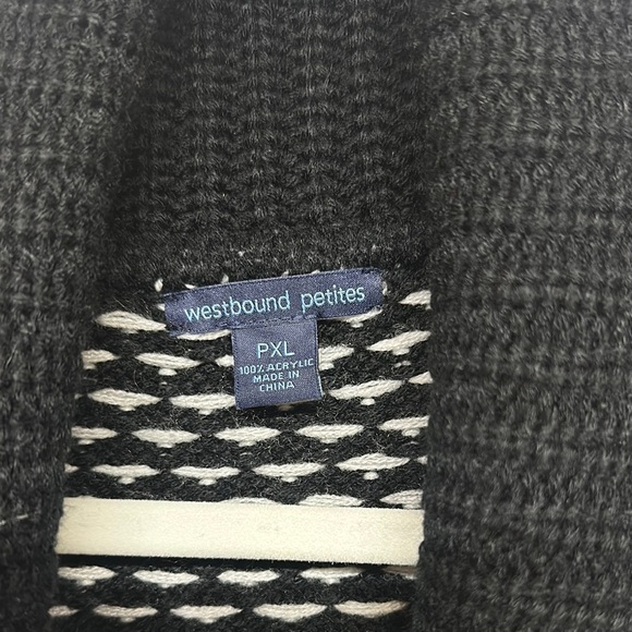 Westbound Petites Cardigan Sweater Wrap Shrug Fuzzy Fringe Womens - Picture 2 of 11